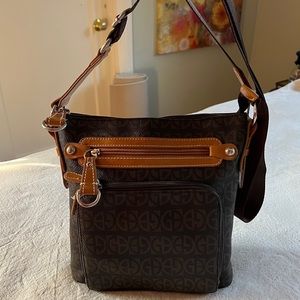 Giani Bernini ✨ Tan/Dark Brown Crossbody Bag